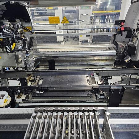Fuji XP-143E Pick & Place (2009) -4